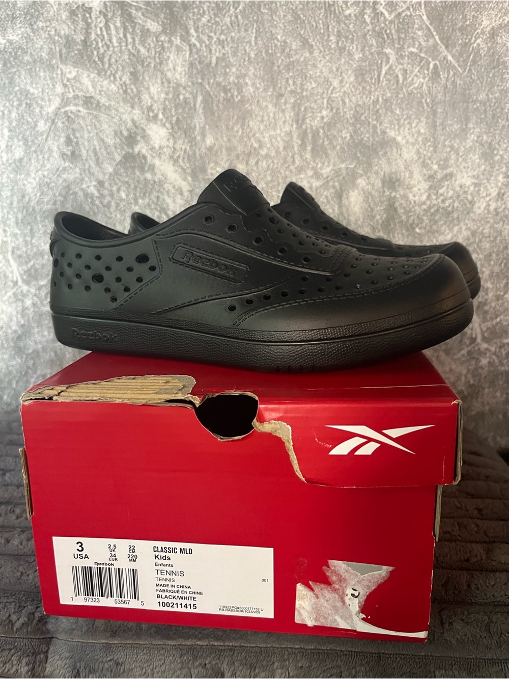 Reebok Classic Molded Kids Shoes Size 3 Black Slip On Clogs NWT